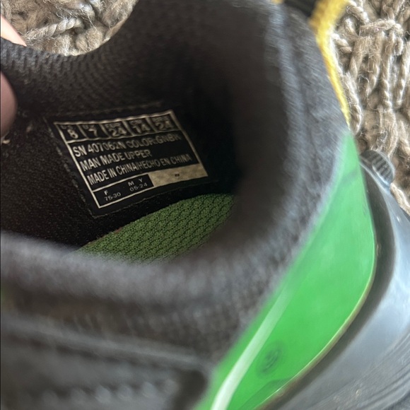 Skechers x John Deere Boys' Green Velcro Sneakers Size 8 - Picture 12 of 12